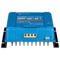 SmartSolar MPPT 100/30 - smartsolar-mppt-100-30_front-angle
